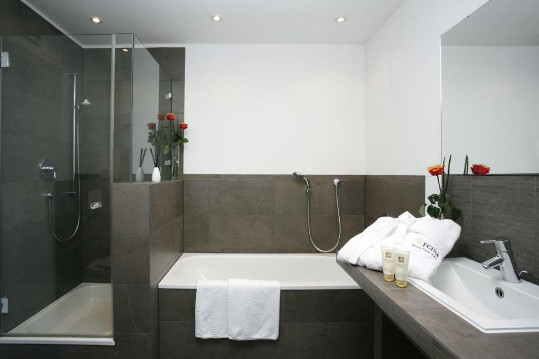Hotel Regina -Garni Koeln Dış mekan fotoğraf